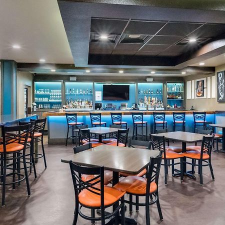 Clarion Inn & Suites Russellville I-40 Ngoại thất bức ảnh