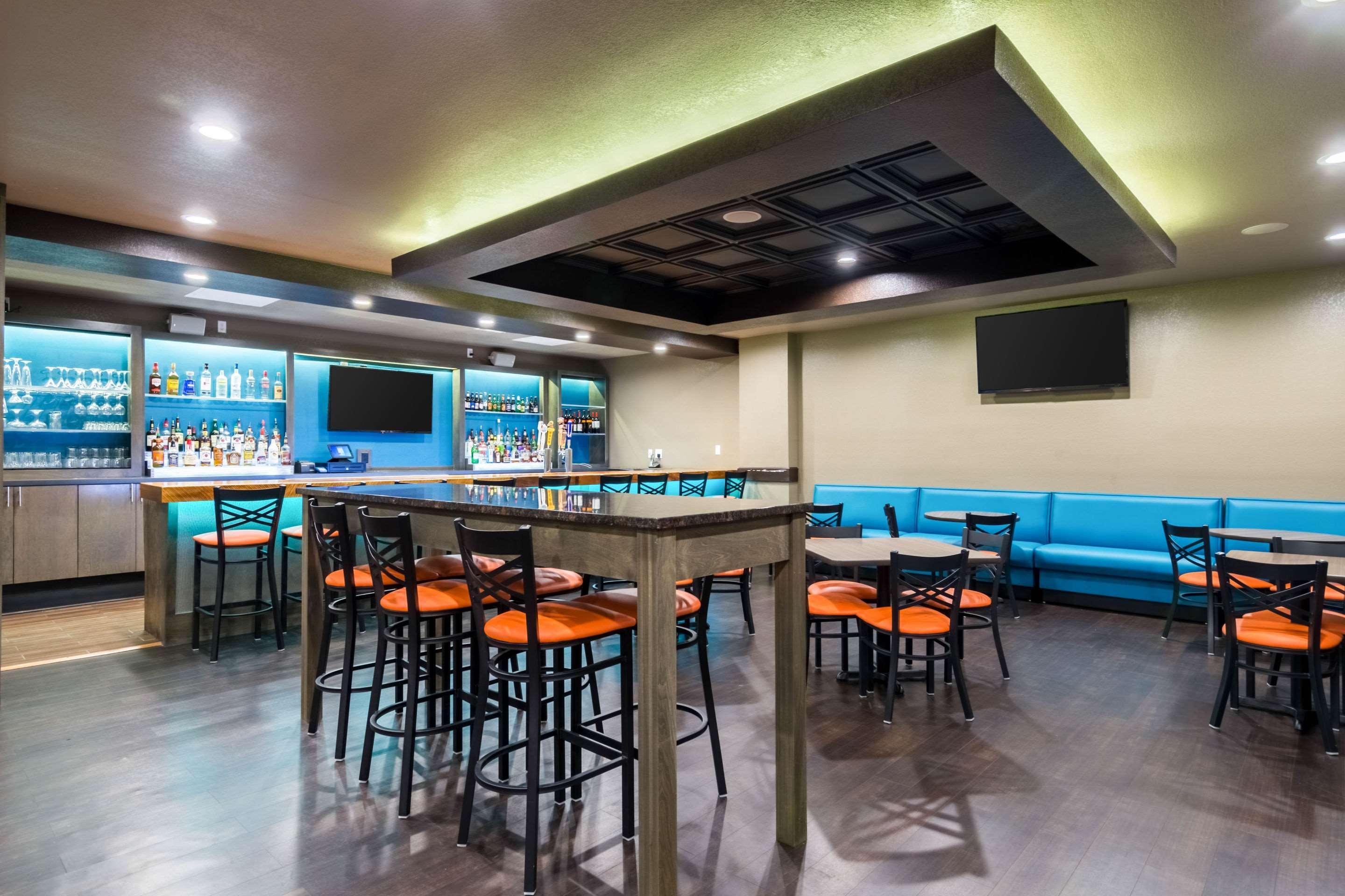 Clarion Inn & Suites Russellville I-40 Ngoại thất bức ảnh
