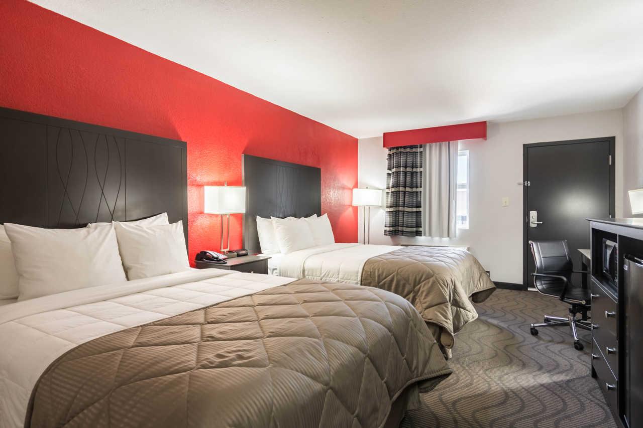 Clarion Inn & Suites Russellville I-40 Ngoại thất bức ảnh
