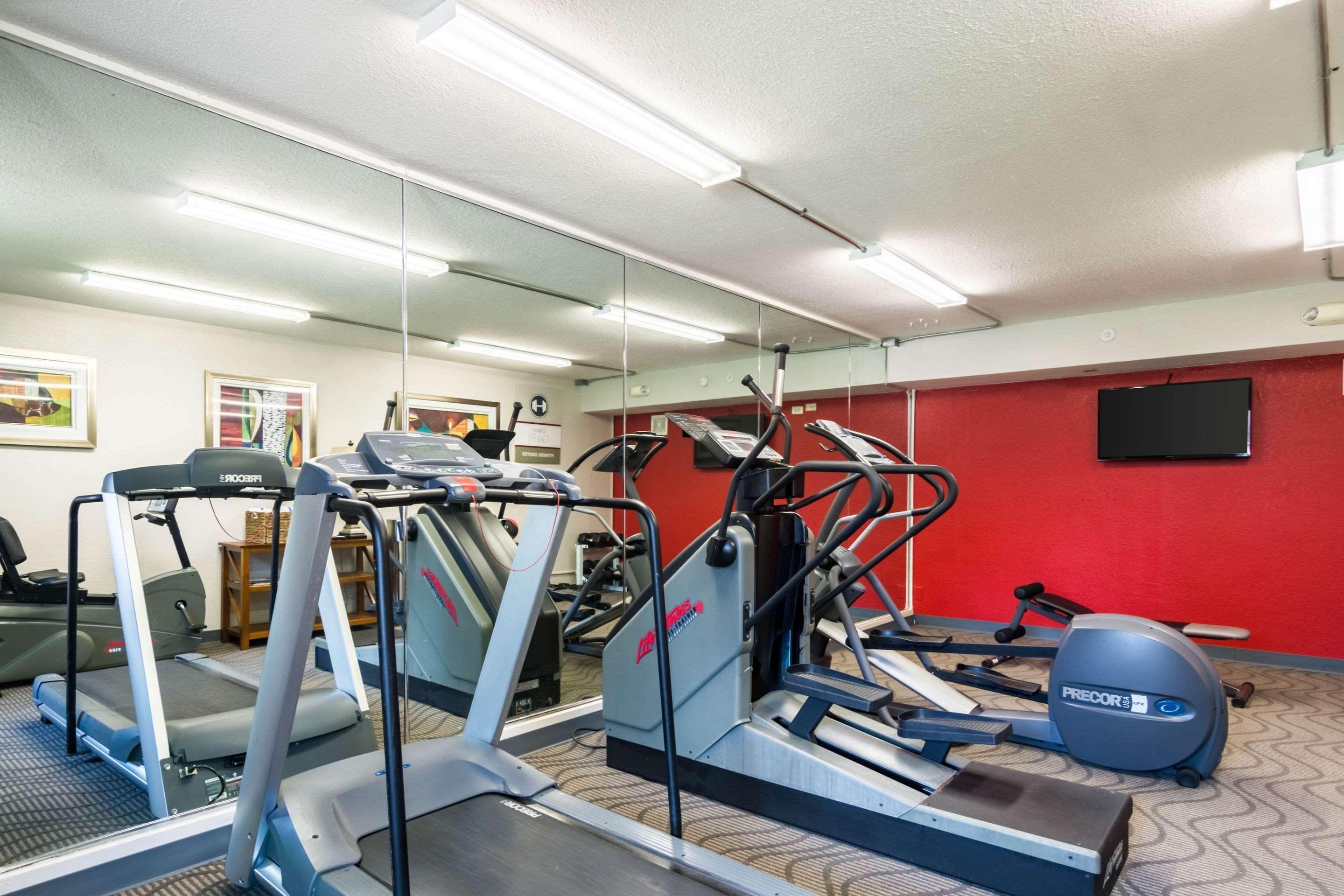 Clarion Inn & Suites Russellville I-40 Ngoại thất bức ảnh